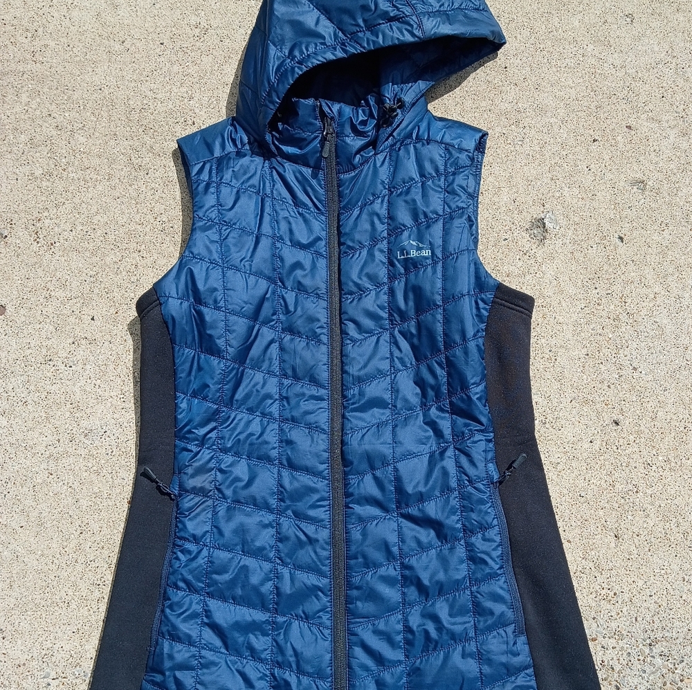 L.L.Bean 505280 Women's Small Blue Zip Hooded Packaway Primaloft Longer Vest - Picture 2 of 12